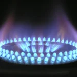 $400 millones de dólares sobreprecio indebido. LLama de cocina a gas. Fotografia usada bajo licencia Creative commons