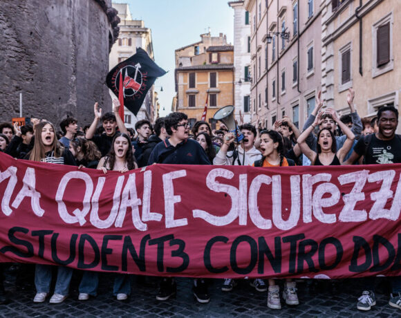 Manifestazione contro il decreto sicurezza a Roma, 4 aprile 2025. (Francesco Fotia, Agf)